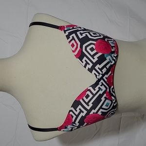 PINK victoria secrets wear everywhere bra 32D